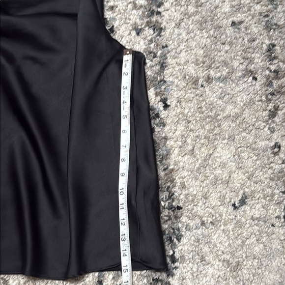 Black Fitted Sleeveless Camisole Top - Picture 10 of 12